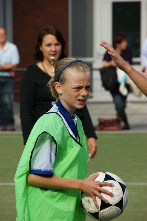 2009-09-26-10.13.10 Korfbal D3-D2_638x960.jpg